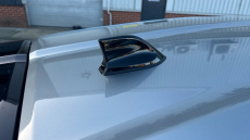 Nissan Juke 1.0 DiG-T N-Connecta 5dr Petrol Hatchback